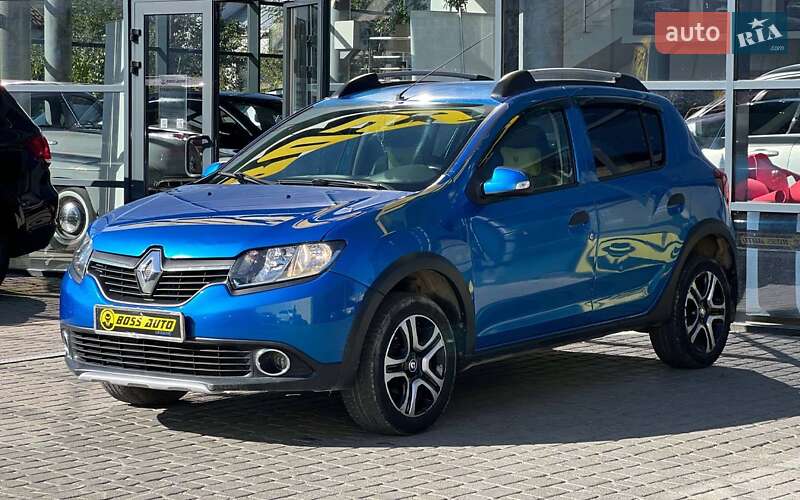 Хэтчбек Renault Sandero 2014 в Ивано-Франковске