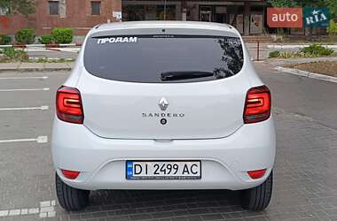 Хэтчбек Renault Sandero 2020 в 
