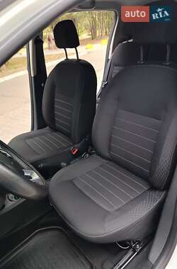 Хэтчбек Renault Sandero 2020 в 