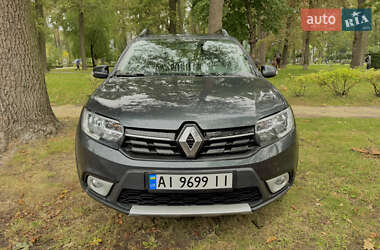 Хэтчбек Renault Sandero 2020 в 