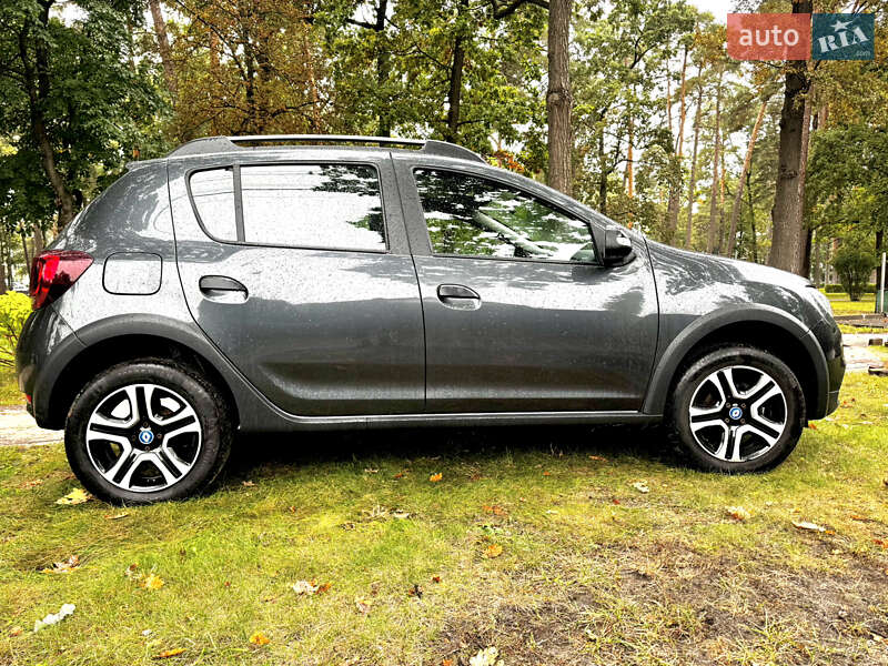 Хэтчбек Renault Sandero 2020 в Ирпене