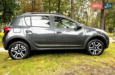 Хэтчбек Renault Sandero 2020 в 