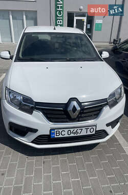 Хэтчбек Renault Sandero 2016 в Львове