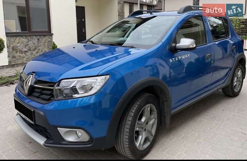 Хетчбек Renault Sandero 2019 в Чернігові фото Хетчбек Renault Sandero 2019 в Чернігові