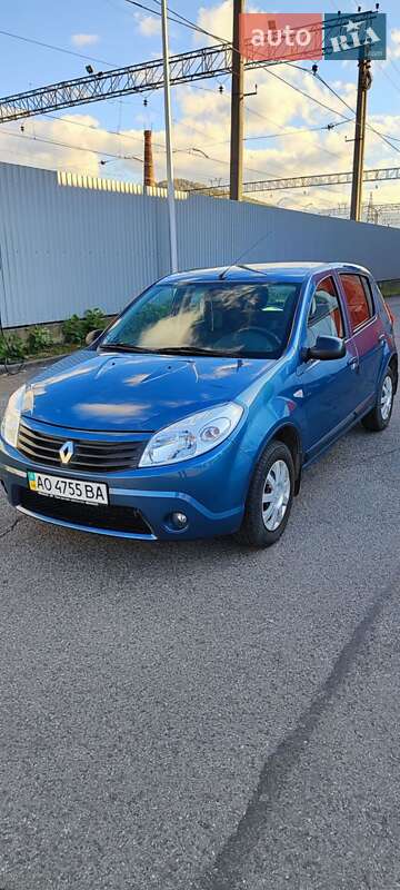 Renault Sandero 2012