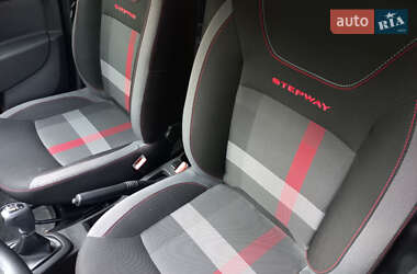 Хэтчбек Renault Sandero 2019 в 