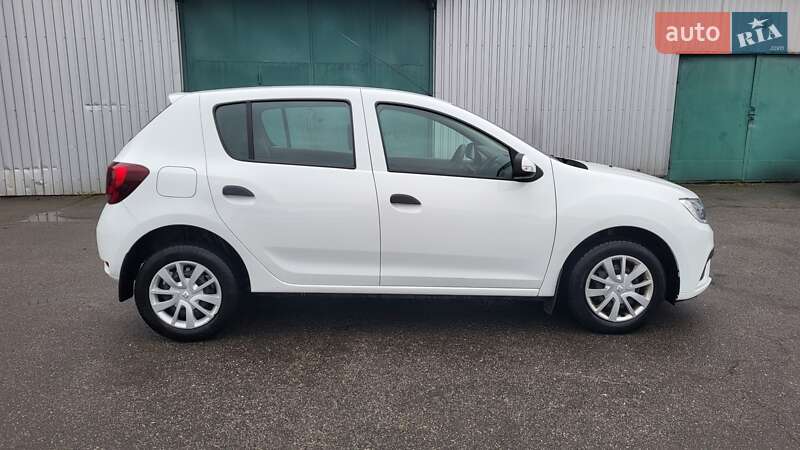 Хэтчбек Renault Sandero 2020 в Киеве