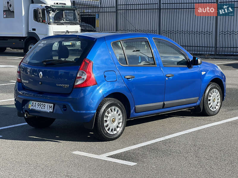 Хетчбек Renault Sandero 2009 в Києві