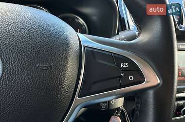 Хэтчбек Renault Sandero 2019 в 