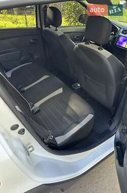 Хэтчбек Renault Sandero 2019 в 