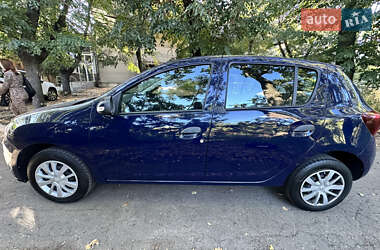Хэтчбек Renault Sandero 2019 в 
