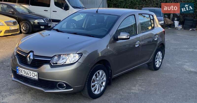 Хэтчбек Renault Sandero 2013 в Хмельницком фото 3 Хэтчбек Renault Sandero 2013 в Хмельницком