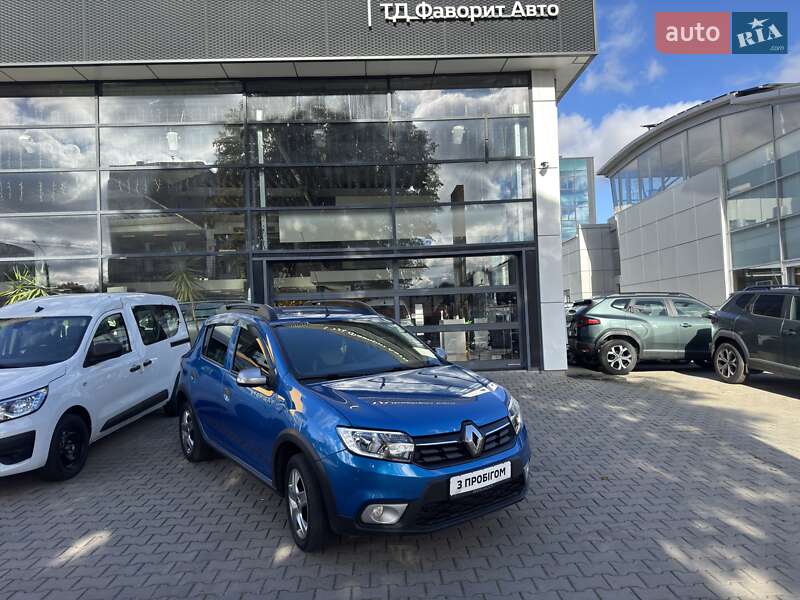 Хэтчбек Renault Sandero 2017 в Хмельницком