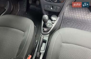 Хэтчбек Renault Sandero 2019 в 
