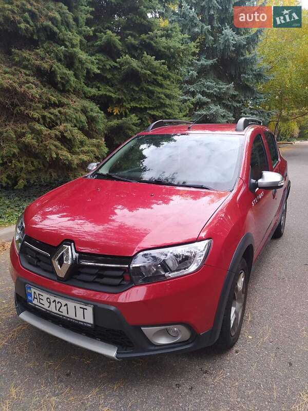 Хетчбек Renault Sandero 2018 в Дніпрі