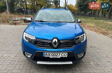 Хэтчбек Renault Sandero 2017 в 
