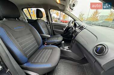 Хэтчбек Renault Sandero 2020 в 