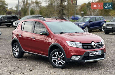 Хэтчбек Renault Sandero 2019 в 