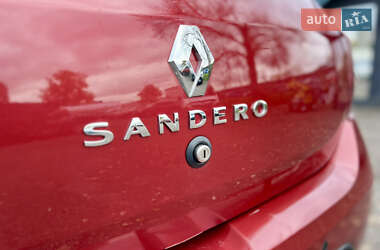 Хэтчбек Renault Sandero 2019 в 