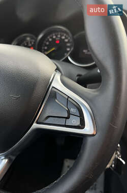 Хэтчбек Renault Sandero 2020 в 