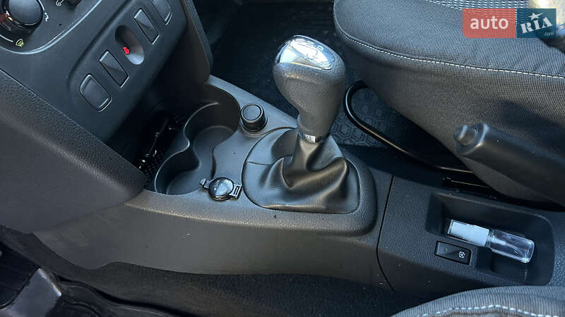 Хэтчбек Renault Sandero 2020 в Львове фото 14 Хэтчбек Renault Sandero 2020 в Львове