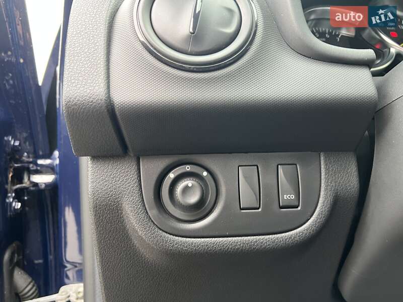 Хэтчбек Renault Sandero 2019 в Киеве фото 13 Хэтчбек Renault Sandero 2019 в Киеве