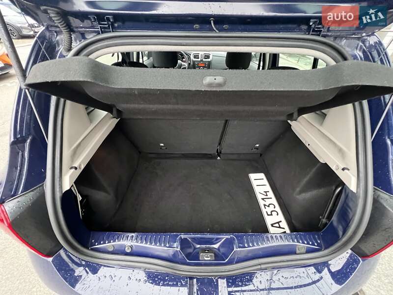 Хэтчбек Renault Sandero 2019 в Киеве фото 17 Хэтчбек Renault Sandero 2019 в Киеве