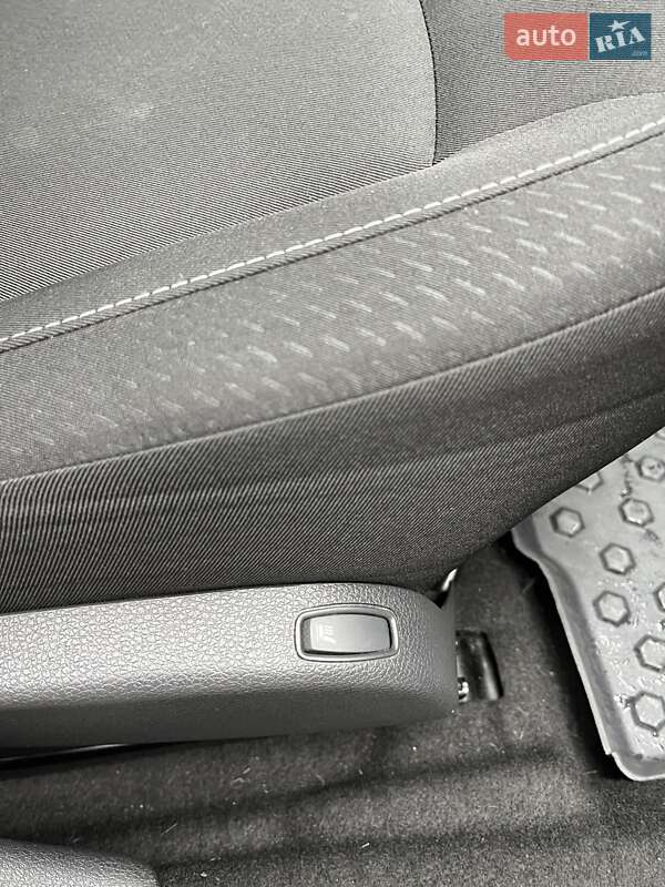 Хэтчбек Renault Sandero 2019 в Киеве фото 15 Хэтчбек Renault Sandero 2019 в Киеве