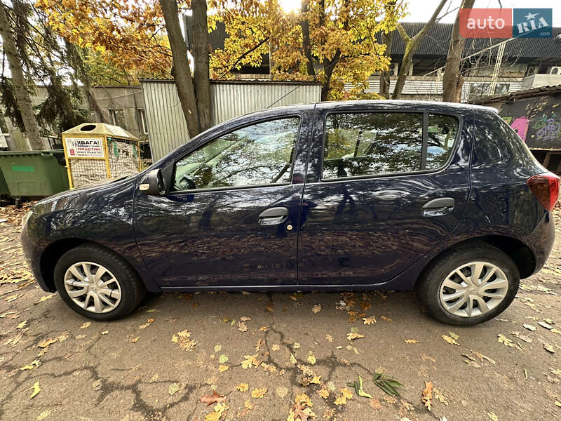 Хэтчбек Renault Sandero 2019 в Киеве фото 2 Хэтчбек Renault Sandero 2019 в Киеве
