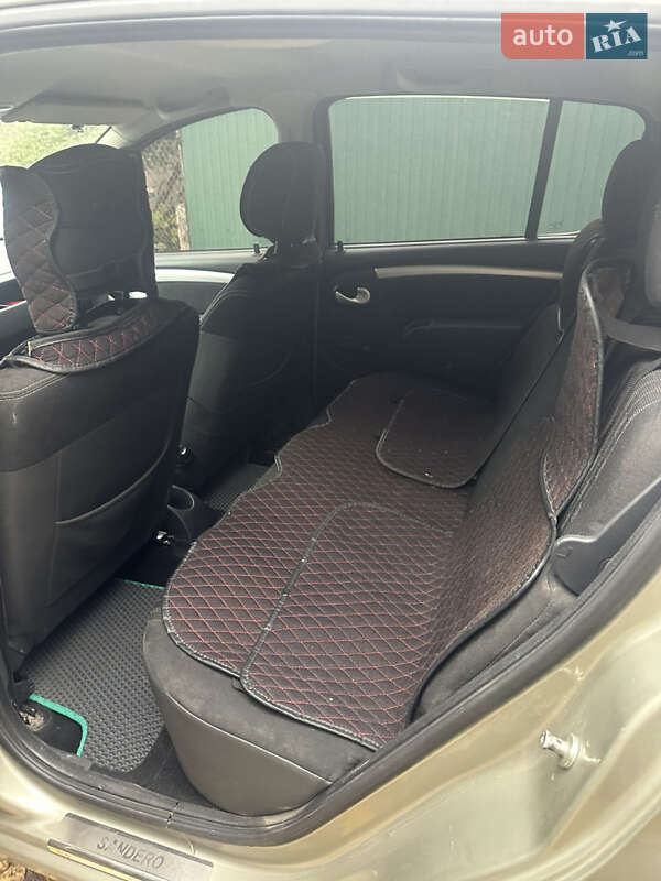 Хэтчбек Renault Sandero 2012 в Днепре