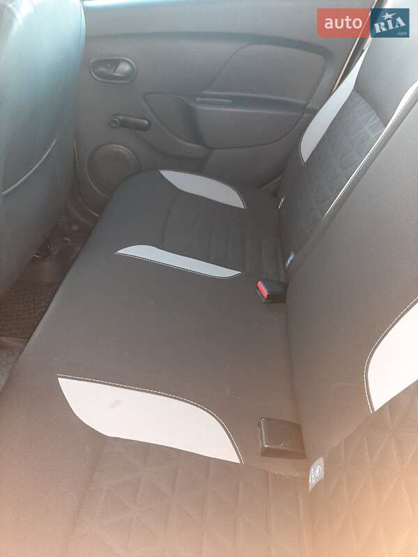 Хэтчбек Renault Sandero 2014 в Белой Церкви