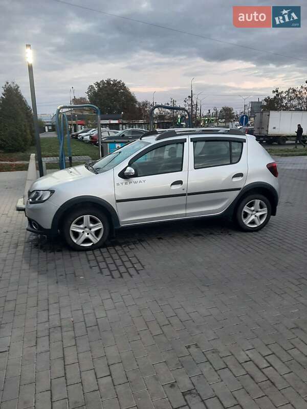 Хэтчбек Renault Sandero 2014 в Белой Церкви