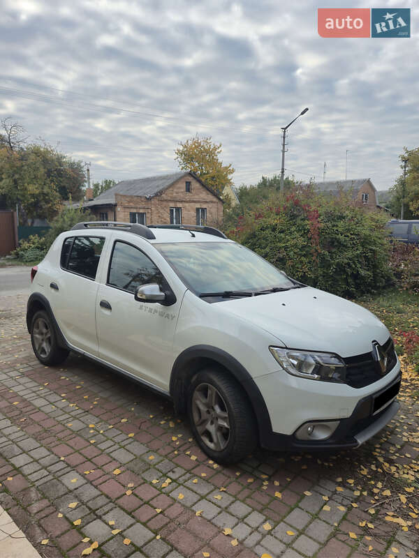Хэтчбек Renault Sandero 2018 в Броварах