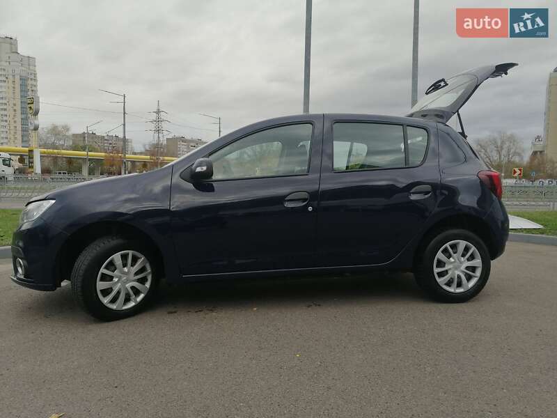 Хэтчбек Renault Sandero 2019 в Киеве
