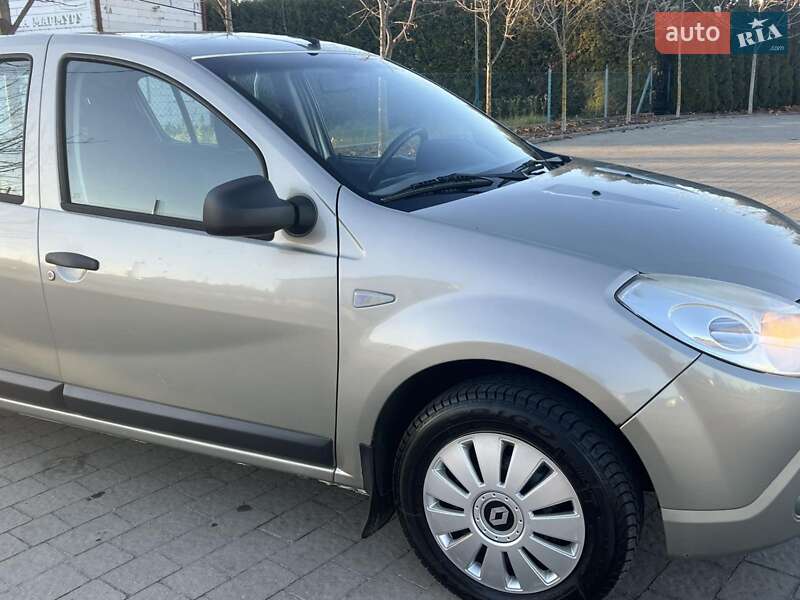 Хетчбек Renault Sandero 2012 в Кривому Розі