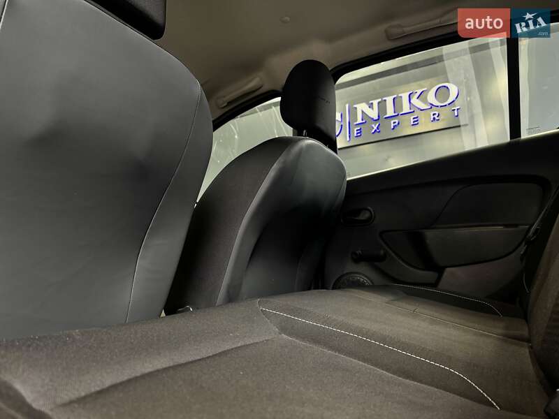 Хэтчбек Renault Sandero 2019 в Киеве фото 32 Хэтчбек Renault Sandero 2019 в Киеве