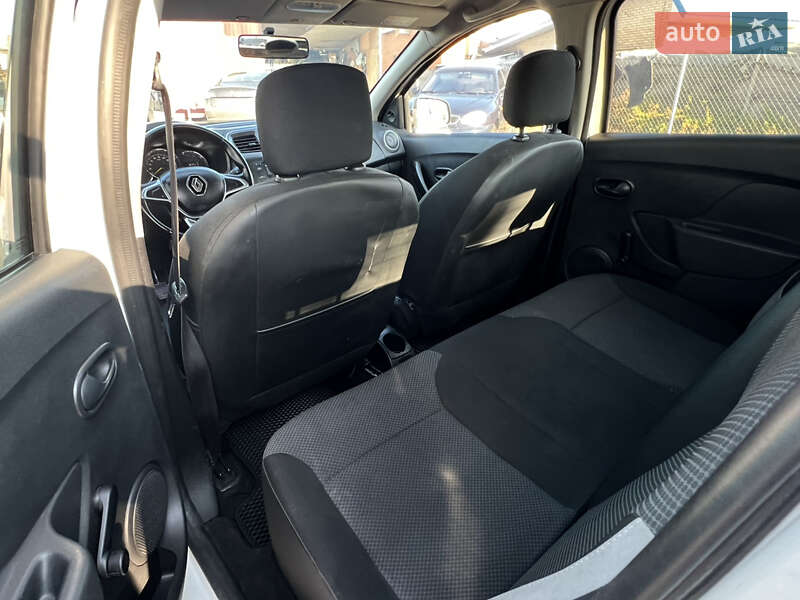 Хэтчбек Renault Sandero 2016 в Шептицькому фото 18 Хэтчбек Renault Sandero 2016 в Шептицькому