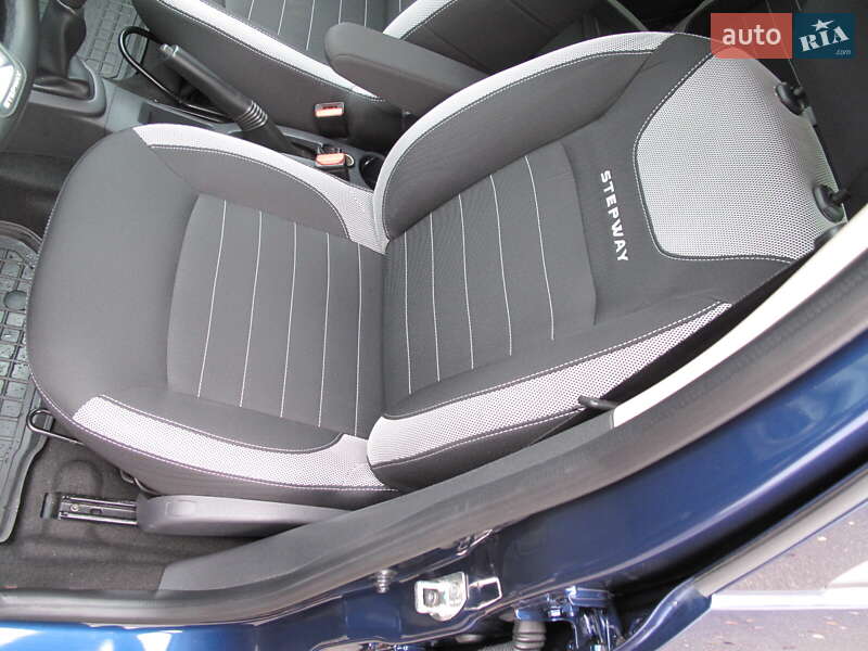 Хэтчбек Renault Sandero 2019 в Киеве фото 29 Хэтчбек Renault Sandero 2019 в Киеве