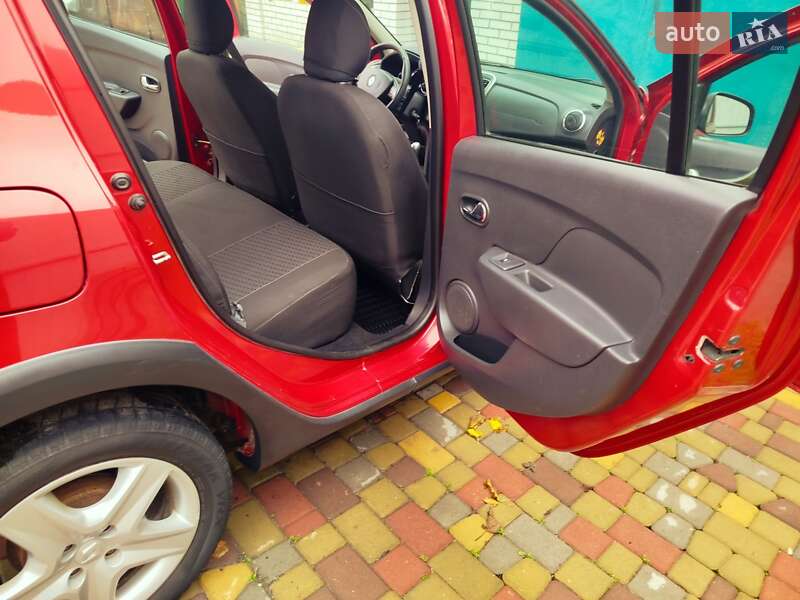 Хэтчбек Renault Sandero 2014 в Запорожье фото 31 Хэтчбек Renault Sandero 2014 в Запорожье