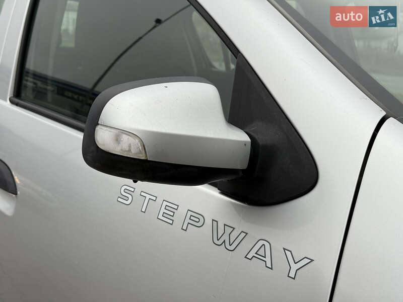 Хэтчбек Renault Sandero 2016 в Хмельницком фото 9 Хэтчбек Renault Sandero 2016 в Хмельницком