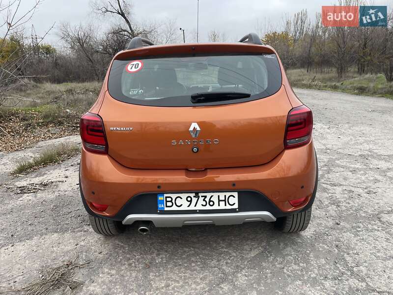 Хэтчбек Renault Sandero 2017 в Кривом Роге фото 2 Хэтчбек Renault Sandero 2017 в Кривом Роге