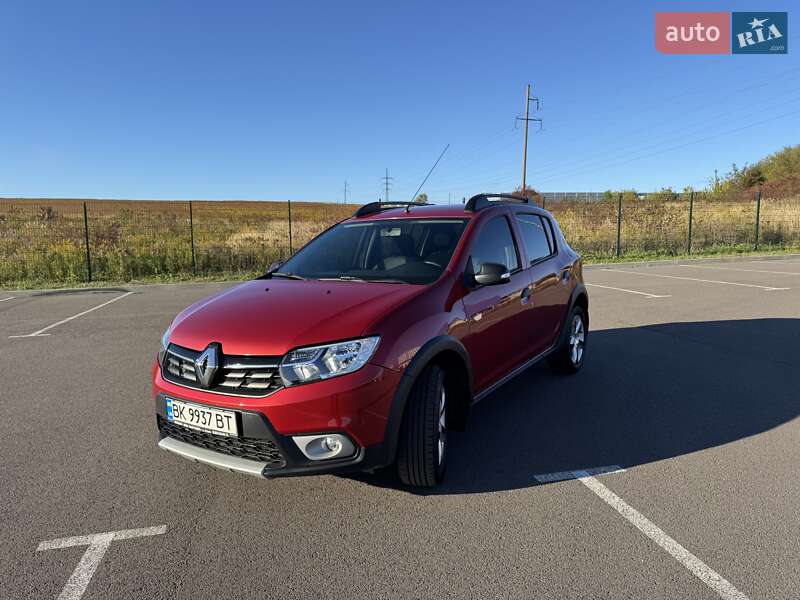 Хэтчбек Renault Sandero 2017 в Ровно фото 3 Хэтчбек Renault Sandero 2017 в Ровно