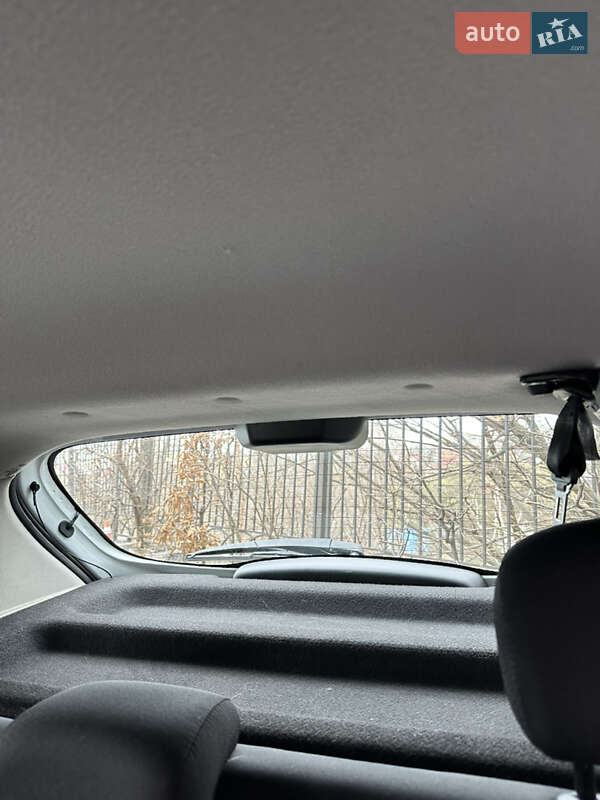 Хэтчбек Renault Sandero 2019 в Киеве фото 14 Хэтчбек Renault Sandero 2019 в Киеве