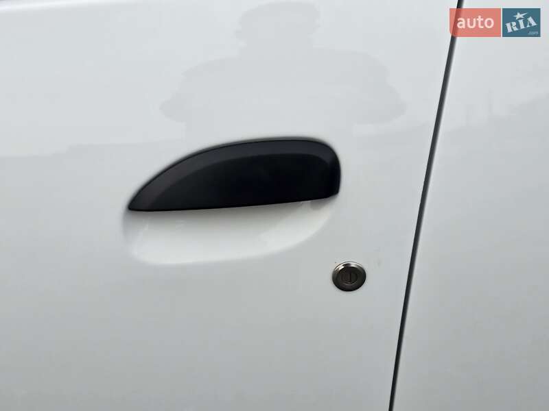 Хэтчбек Renault Sandero 2018 в Хмельницком