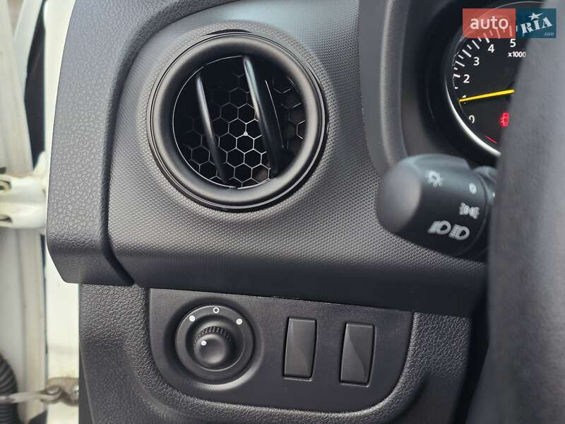 Хэтчбек Renault Sandero 2018 в Хмельницком