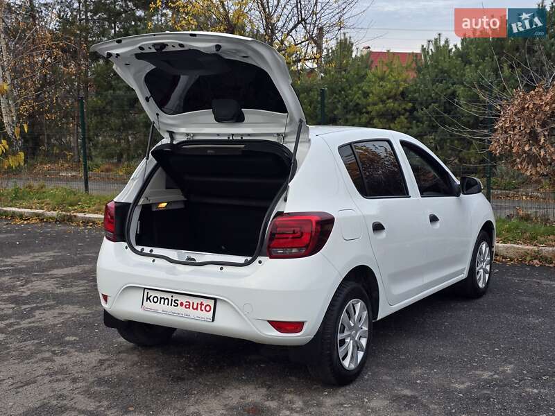 Хэтчбек Renault Sandero 2018 в Хмельницком