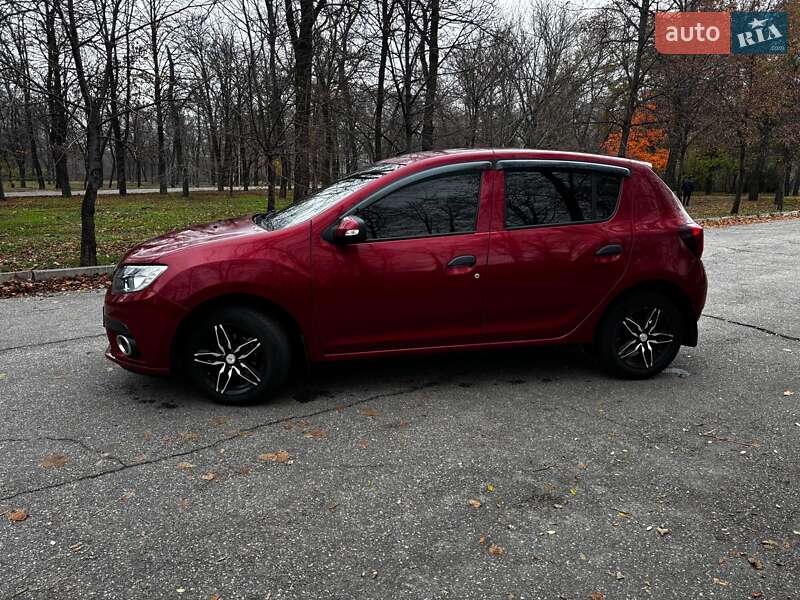 Хэтчбек Renault Sandero 2020 в Запорожье фото 4 Хэтчбек Renault Sandero 2020 в Запорожье