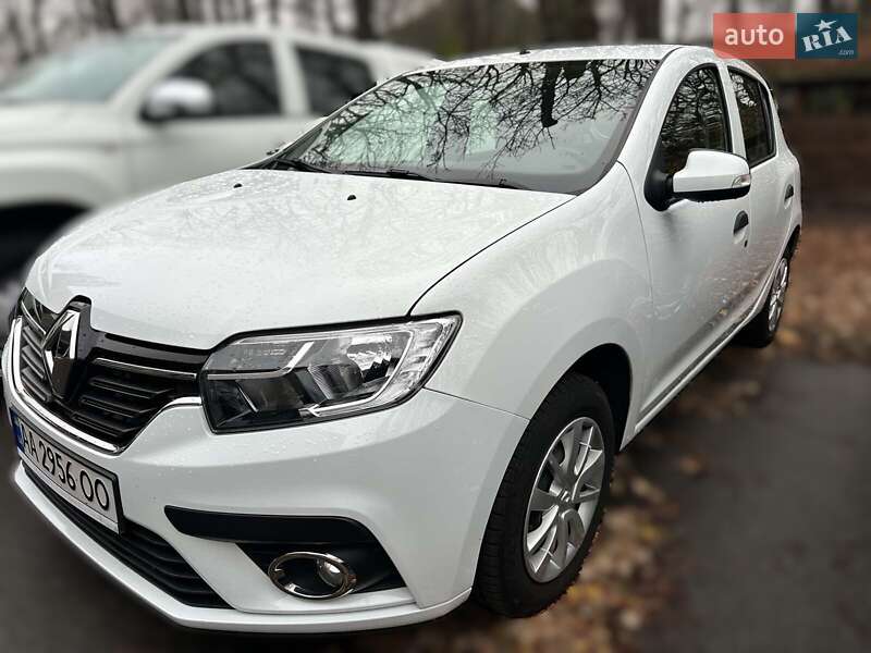 Хэтчбек Renault Sandero 2019 в Киеве