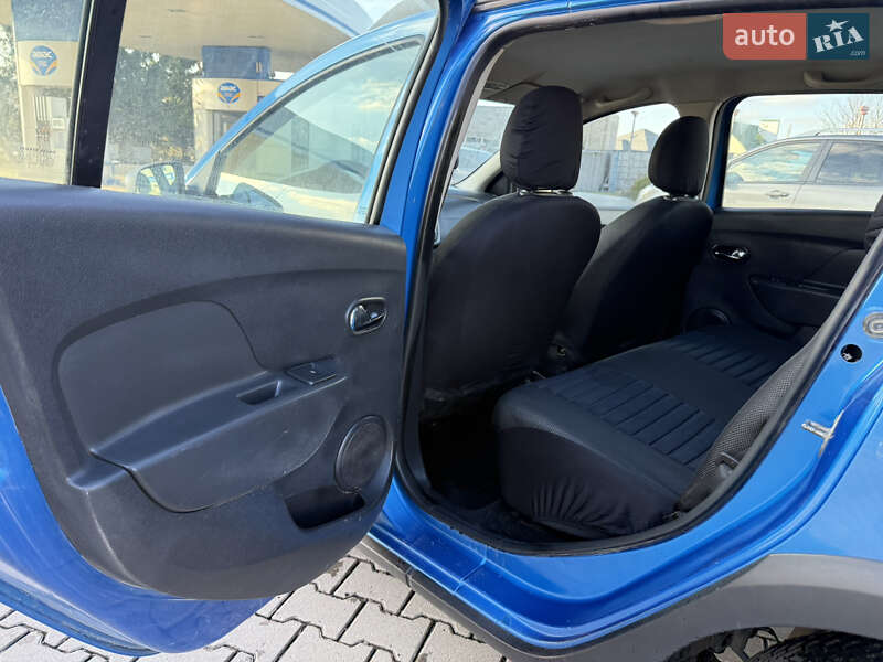 Хэтчбек Renault Sandero 2016 в Хмельницком фото 15 Хэтчбек Renault Sandero 2016 в Хмельницком