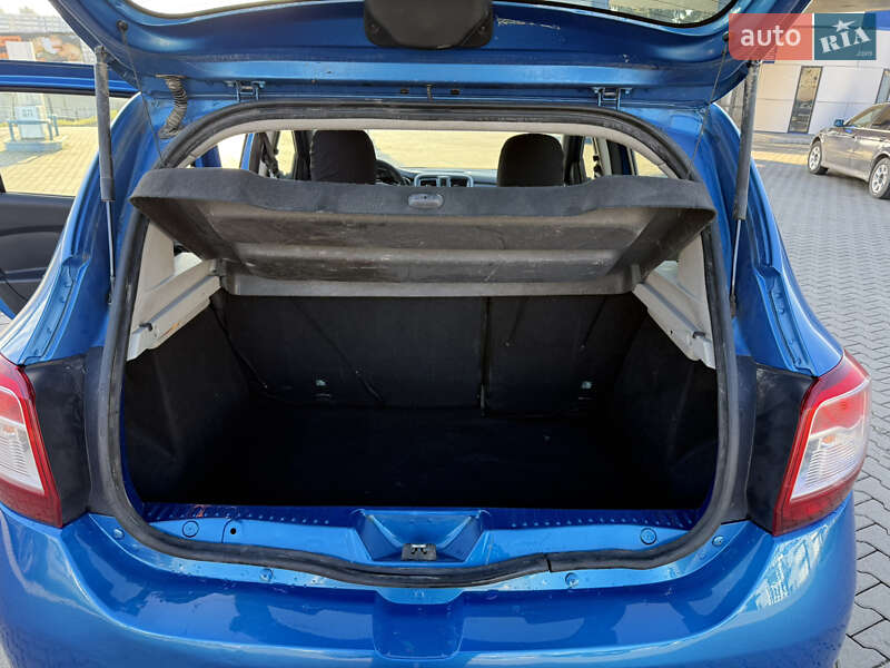 Хэтчбек Renault Sandero 2016 в Хмельницком фото 18 Хэтчбек Renault Sandero 2016 в Хмельницком